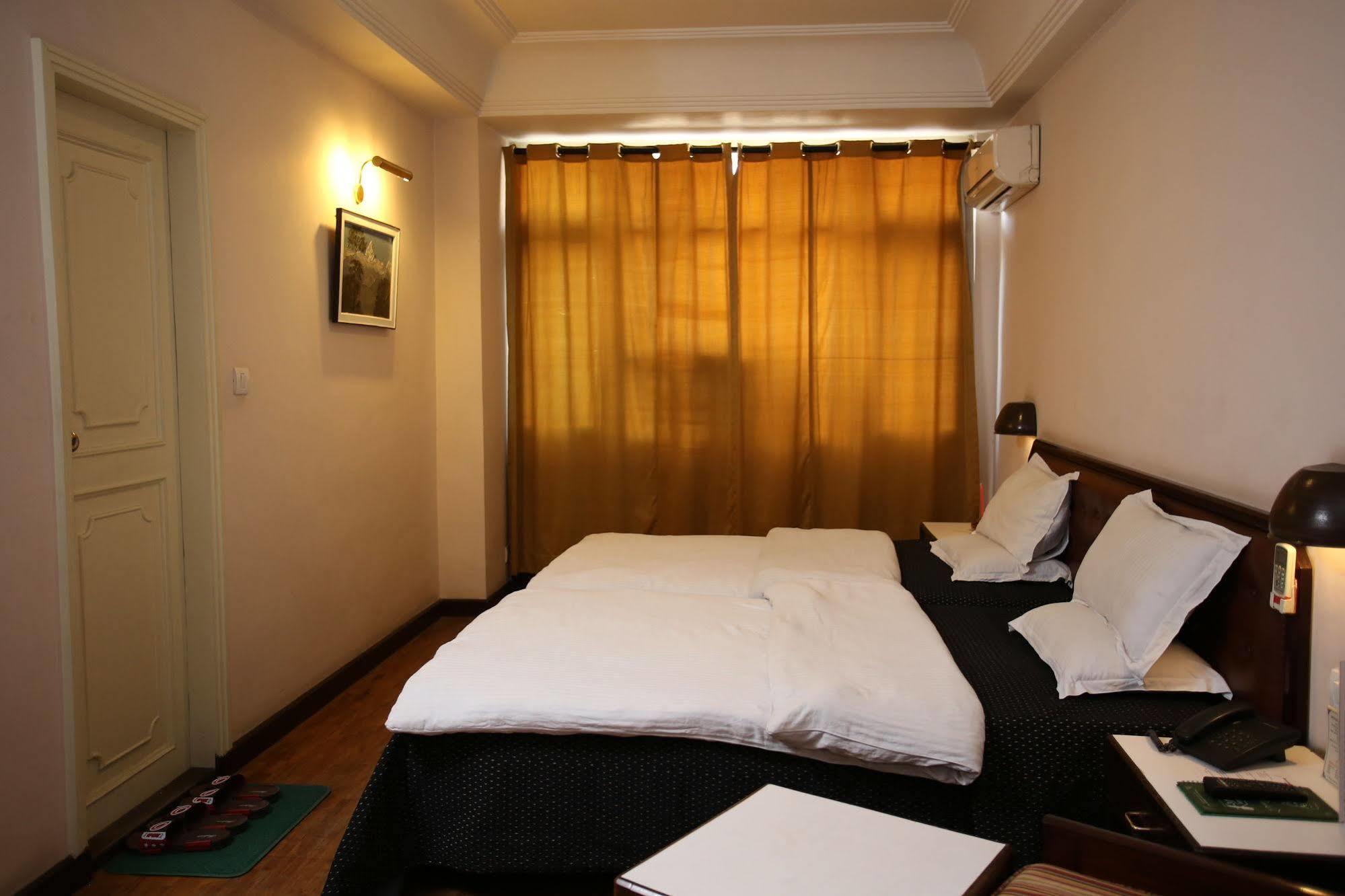 Marcopolo Business Hotel Kathmandu Exterior foto